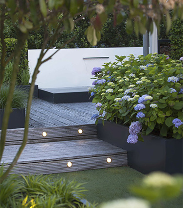 recessed light in deck stairs