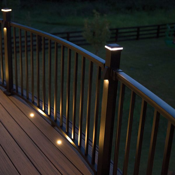 Trex flat post cap light, illuminated